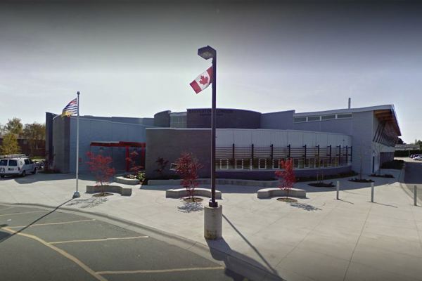 Trường Trung Học ​Steveston-London Secondary School – Richmond, British Columbia, Canada