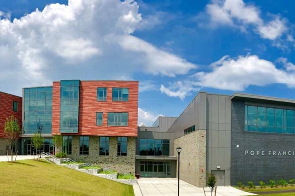 Massachusetts - Trường Trung Học Pope Francis Preparatory School - USA