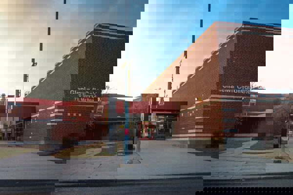 Trường Trung Học Glenlawn Collegiate – Winnipeg, Manitoba, Canada