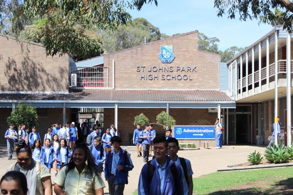 Trường Trung Học St Johns Park High School - New South Wales, Úc