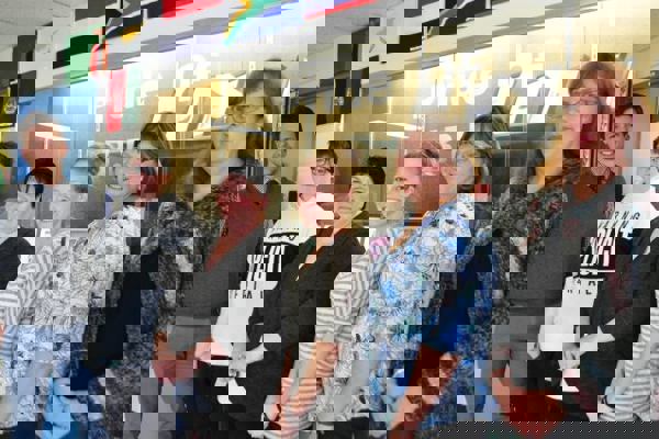 Trường Trung Học Lester B. Pearson High School - Calgary, Alberta, Canada