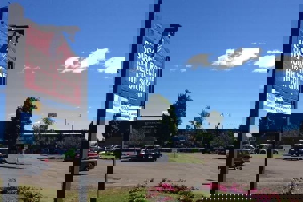 Trường Trung Học Sussex Regional High School – Sussex, New Brunswick, Canada