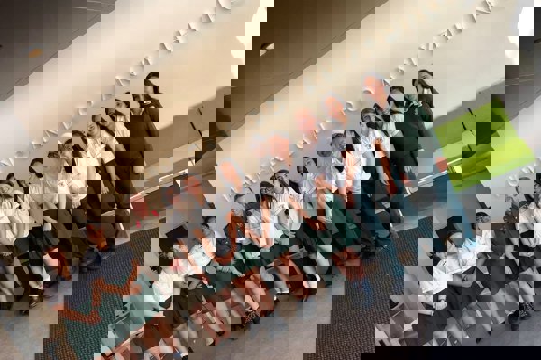 Trường Trung Học Beverly Hills Girls High School - New South Wales, Úc