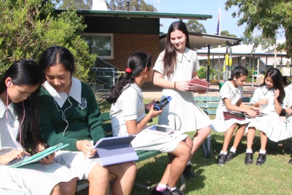 Trường Trung Học East Hills Girls Technology High School - New South Wales, Úc