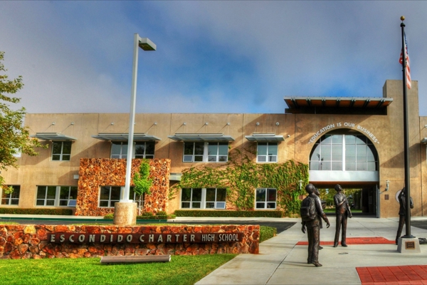 California - Trường Trung Học Escondido Charter High School - USA