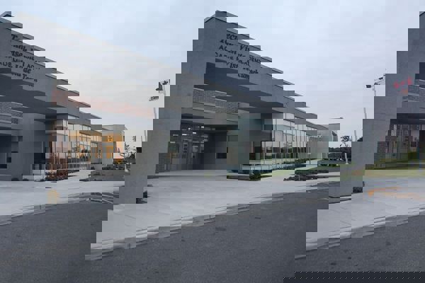 Trường Trung Học Tecumseh Vista Academy - Secondary – Tecumseh, Ontario, Canada