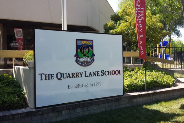 California - Trường Trung Học The Quarry Lane School - USA