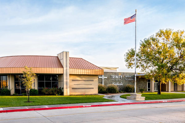 Kansas - Trường Trung Học Trinity Catholic High School - USA