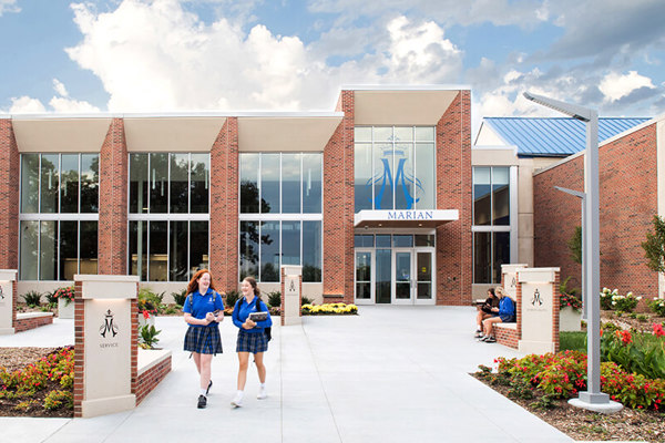 Nebraska - Trường Trung Học Marian High School - USA