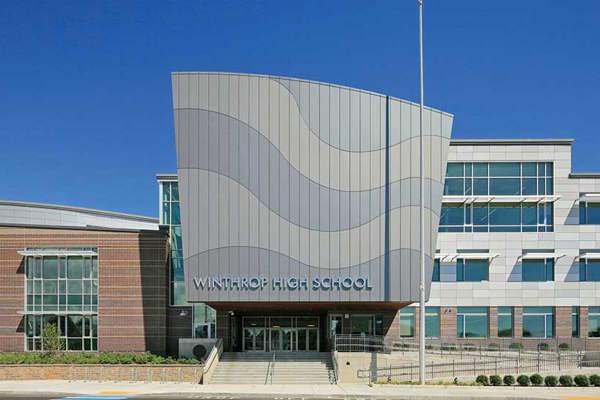 Massachusetts - Trương Trung Học Winthrop High School - USA