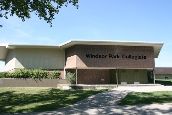 Trường Trung Học Windsor Park Collegiate – Winnipeg, Manitoba, Canada