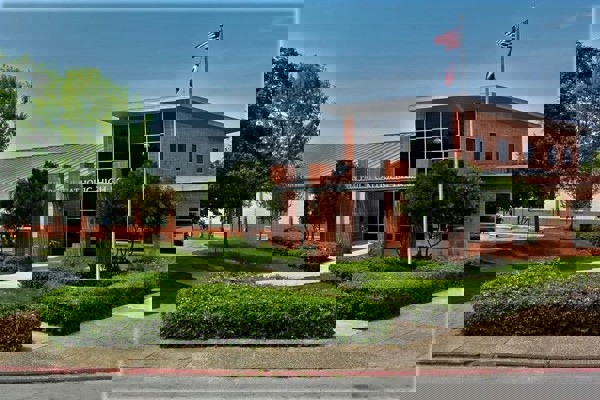 Alabama - Trường Trung Học St. John Paul II Catholic High School - USA