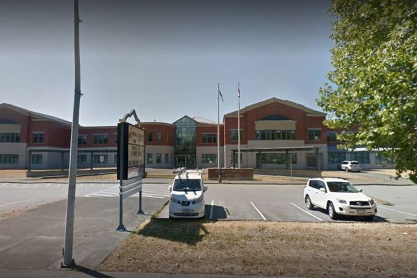 Trường Trung Học ​ H.J. Cambie Secondary School – Richmond, British Columbia, Canada
