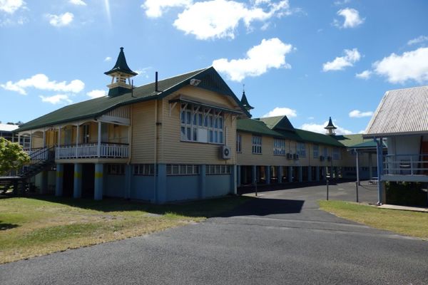 Trường Trung Học Bundaberg State High School - Queensland, Úc