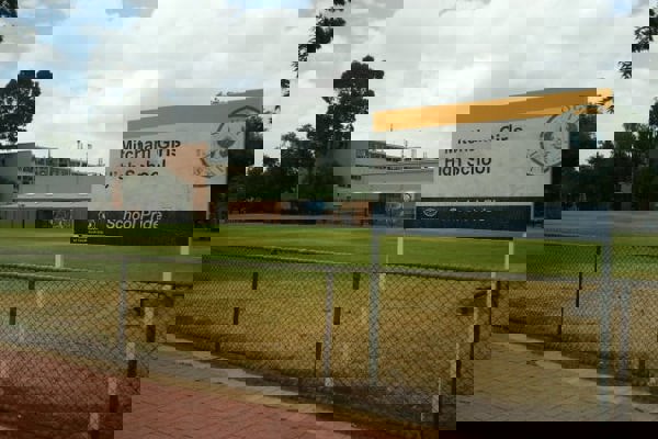 Trường Trung Học Mitcham Girls High School - South Australia, Úc