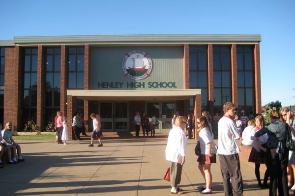 Trường Trung Học Henley High School - South Australia, Úc