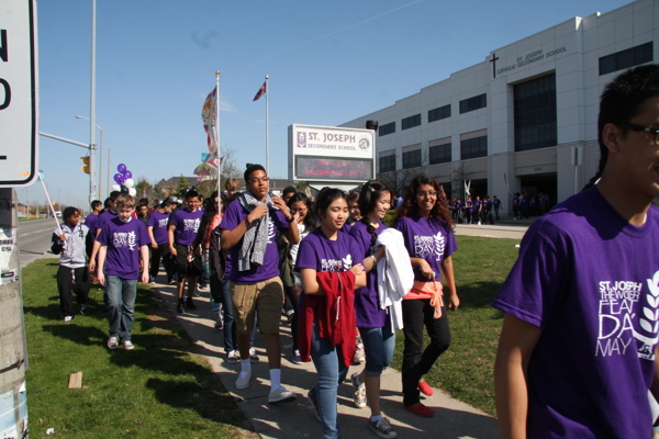 Trường Trung Học St. Joseph Secondary School – Mississauga, Ontario, Canada