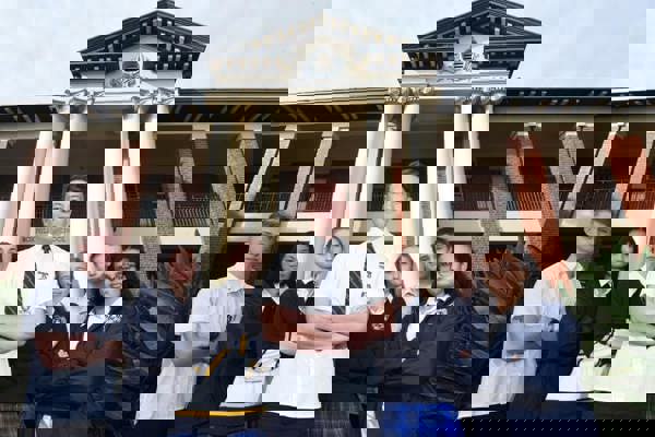 Trường Trung Học Box Hill High School - Victoria, Úc