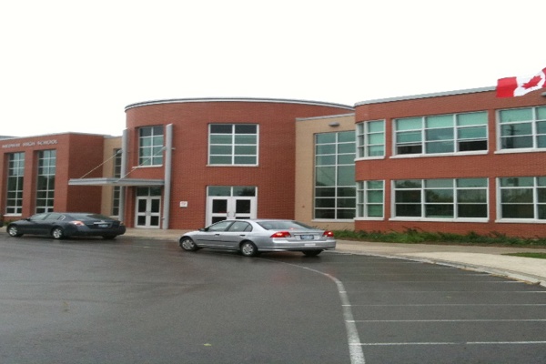 Trường Trung Học Medway High School - London, Ontario, Canada