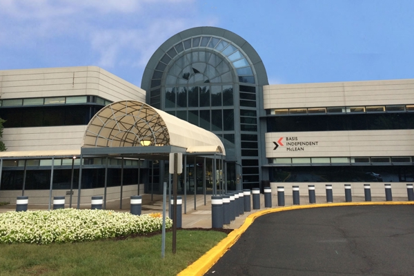 Virginia - Trường Trung Học Basis Independent School - USA