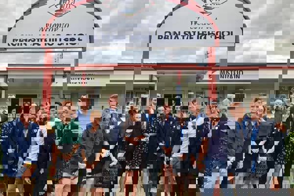 Trường Trung Học Robina State High School - Queensland, Úc