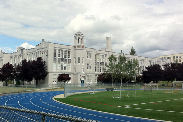 Trường Trung Học Công Lập Point Grey Secondary School  - Vancouver, British Columbia, Canada