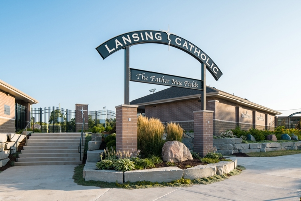 Michigan - Trường Trung Học Lansing Catholic High School - USA