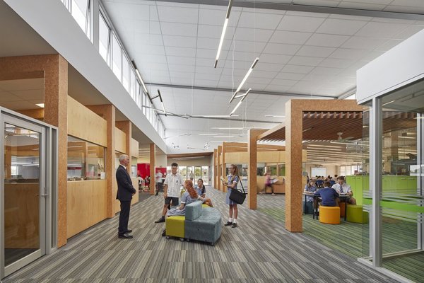 Trường Trung Học Ashwood High School - Victoria, Úc