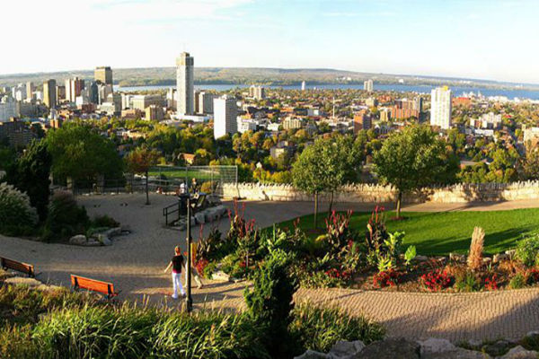 Trường Trung Học Southern Ontario Collegiate – Hamilton, Ontario, Canada