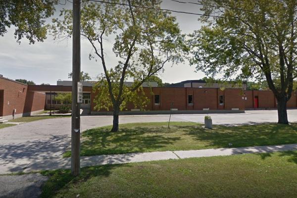 Trường Trung Học Northern Collegiate Institute and Vocational School – Sarnia, Ontario, Canada