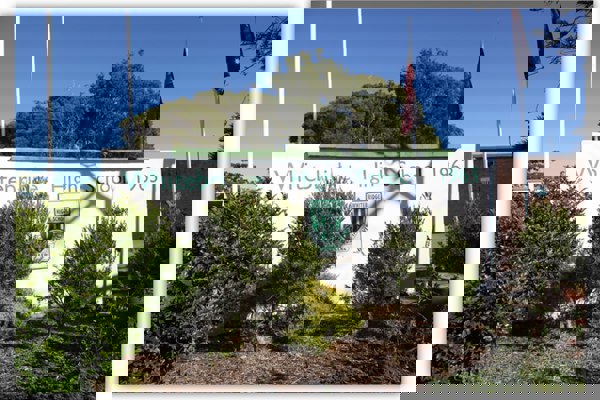 Trường Trung Học Whitebridge High School - New South Wales, Úc