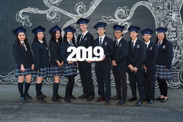 Trường Trung Học St. John's Academy – Vancouver, British Columbia, Canada