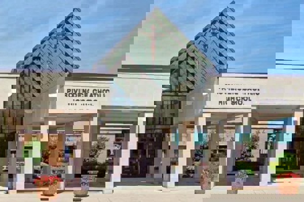 Illinois – Trường Trung Học Providence Catholic High School – USA