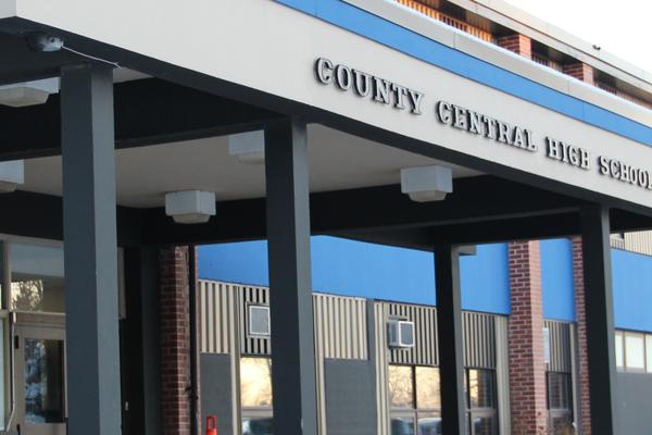 Trường Trung Học County Central High School – Vulcan, Alberta, Canada