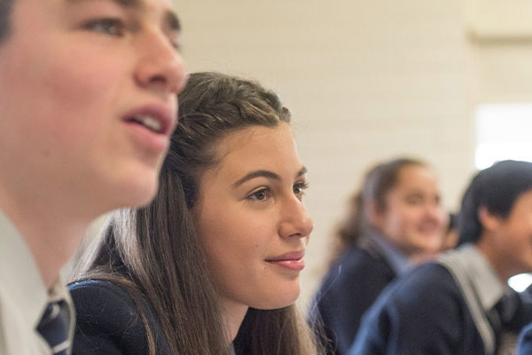 Trường Trung Học Tư Thục Caufield Grammar School - Victoria, Úc