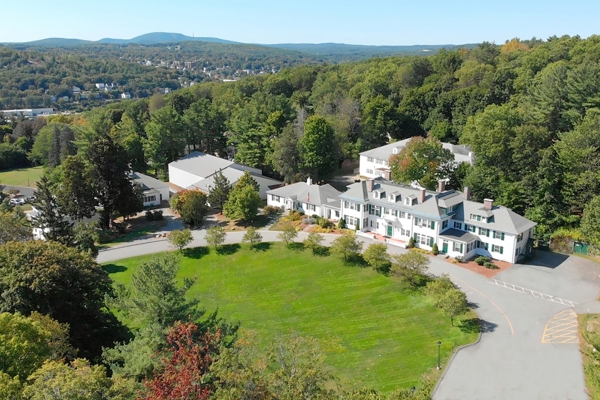 Massachusetts - Trường Trung Học Applewild School - USA