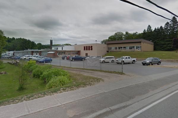 Trường Trung Học North Hastings High School – Bancroft, Ontario, Canada