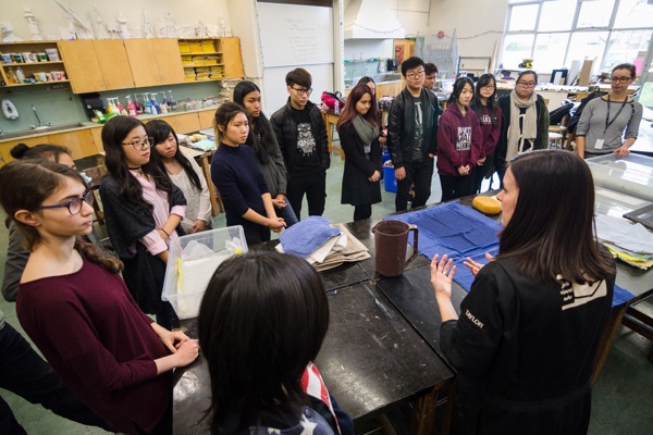 Trường Trung Học ​ J.N. Burnett Secondary School – Richmond, British Columbia, Canada