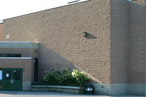 Trường Trung Học Thomas A. Blakelock High School – Oakville, Ontario, Canada
